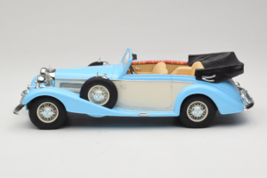 Mercedes 540K Cabriolet Blau Weiss Cult Models 1:18 CML184-2 Metall – Bild 3 von 6