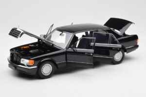 Mercedes 560 SEL W126 Schwarz Händler Edition Norev 1:18 B66040599 Metall – Bild 2 von 8
