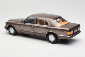 Mercedes 560 SEL W126 Impala Braun Händler Edition Norev 1:18 B66040646 Metall – Bild 7 von 8
