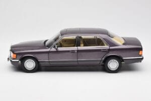 Mercedes 560 SEL W126 Lila Metallic Norev 1:18 183544 Metall – Bild 4 von 8