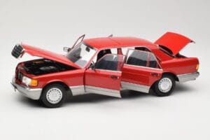 Mercedes 560 SEL W126 Rot Norev 1:18 183463 Metall – Bild 2 von 8