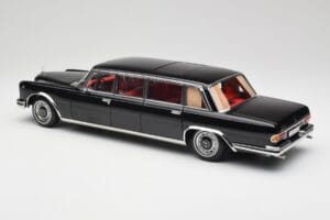 Mercedes 600 Pullman W100 Schwarz NZG 1:18 1071/50 Metall – Bild 7 von 8