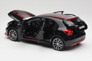 Mercedes A-Class W176 AMG Schwarz Norev 1:18 183596 Metall – Bild 5 von 8