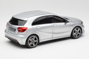 Mercedes A-Class W176 Polar Silber Norev 1:18 B66960139 Metall – Bild 3 von 8