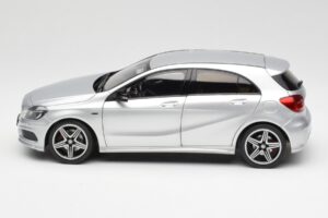 Mercedes A-Class W176 Polar Silber Norev 1:18 B66960139 Metall – Bild 4 von 8