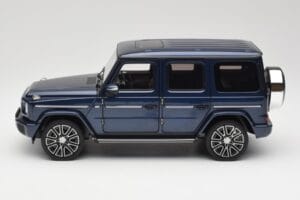 Mercedes AMG G 63 L W465 Dunkelblau Norev 1:18 B66960663 Metall – Bild 4 von 8