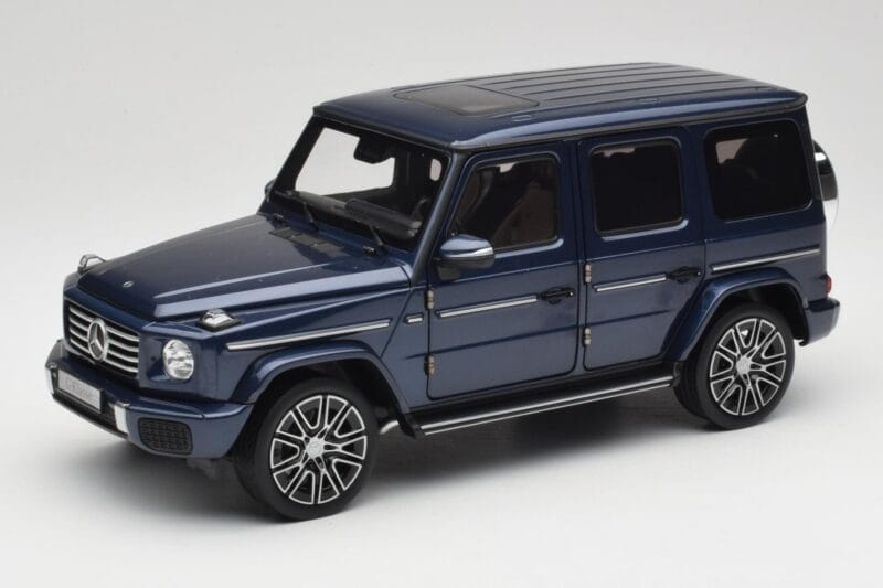 Mercedes AMG G 63 L W465 Dunkelblau Norev 1:18 B66960663 Metall