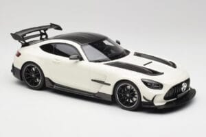 Mercedes AMG GT C190 Black Series Designo Diamond Weiss Metallic Minichamps 1:18 155032022 Metall – Bild 4 von 6