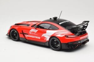 Mercedes AMG GT C190 Black Series Safety Car F1 2022 Minichamps 1:18 155032090 Metall – Bild 5 von 6