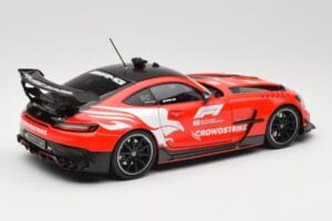 Mercedes AMG GT C190 Black Series Safety Car F1 2024 Minichamps 1:18 110032090 Metall – Bild 3 von 8