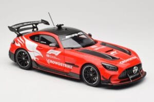 Mercedes AMG GT C190 Black Series Safety Car F1 2024 Minichamps 1:18 110032090 Metall – Bild 6 von 8