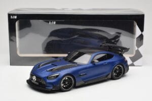 Mercedes AMG GT C190 Black Series Spectral Blue Magno Minichamps 1:18 155032021 Metall – Bild 6 von 6
