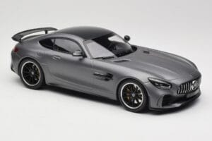 Mercedes AMG GT R C190 Matt Grau Metallic Minichamps 1:18 155036026 Metall – Bild 4 von 6