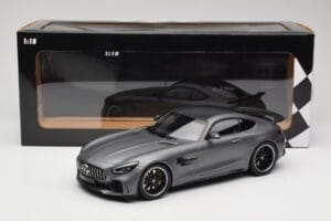 Mercedes AMG GT R C190 Matt Grau Metallic Minichamps 1:18 155036026 Metall – Bild 6 von 6