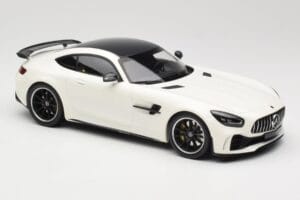Mercedes AMG GT R C190 Weiss Metallic Minichamps 1:18 155036028 Metall – Bild 4 von 6