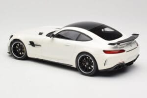 Mercedes AMG GT R C190 Weiss Metallic Minichamps 1:18 155036028 Metall – Bild 5 von 6
