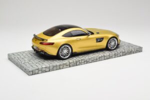 Mercedes Brabus AMG GT S C190 600 Desert Gold Minichamps 1:18 107032522 Metall – Bild 2 von 6