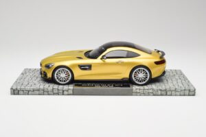 Mercedes Brabus AMG GT S C190 600 Desert Gold Minichamps 1:18 107032522 Metall – Bild 3 von 6