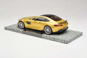 Mercedes Brabus AMG GT S C190 600 Desert Gold Minichamps 1:18 107032522 Metall – Bild 5 von 6