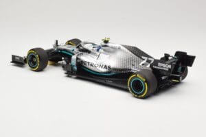 Mercedes AMG Petronas Motorsport W10 #77 V. Bottas 2nd Place Chinese GP 2019 Minichamps 1:18 110190377 Metall – Bild 5 von 6