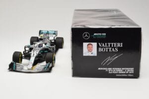Mercedes AMG Petronas Motorsport W10 #77 V. Bottas 2nd Place Chinese GP 2019 Minichamps 1:18 110190377 Metall – Bild 6 von 6