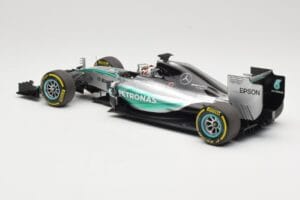Mercedes AMG Petronas W06 Hybrid #44 L. Hamilton F1 World Champion 2015 Minichamps 1:18 186150044 Metall – Bild 5 von 6