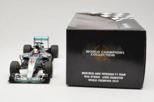 Mercedes AMG Petronas W06 Hybrid #44 L. Hamilton F1 World Champion 2015 Minichamps 1:18 186150044 Metall – Bild 6 von 6