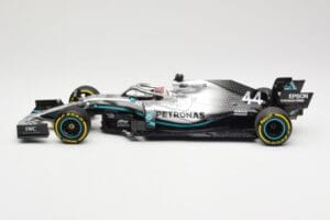 Mercedes AMG Petronas W10 #44 L. Hamilton Winner Chinese GP 2019 Minichamps 1:18 110190344 Metall – Bild 3 von 6