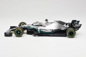 Mercedes AMG Petronas W10 #44 L. Hamilton F1 World Champion 2019 Minichamps 1:18 110190044 Metall – Bild 3 von 6