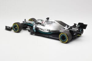 Mercedes AMG Petronas W10 #44 L. Hamilton F1 World Champion 2019 Minichamps 1:18 110190044 Metall – Bild 5 von 6