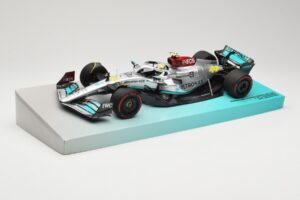 Mercedes AMG Petronas W13 E Performance #44 L. Hamilton 2022 Minichamps 1:18 113220044 Metall – Bild 2 von 6