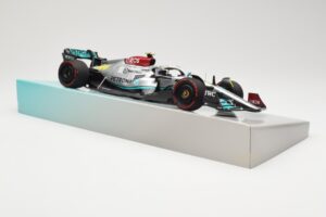 Mercedes AMG Petronas W13 E Performance #44 L. Hamilton 2022 Minichamps 1:18 113220044 Metall – Bild 4 von 6