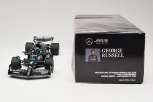 Mercedes AMG Petronas W14 E Performance #63 G. Russell Australian GP 2023 Minichamps 1:18 110230363 Metall – Bild 6 von 6