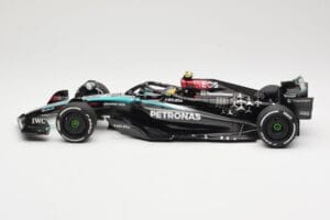 Mercedes AMG Petronas W15 E Performance #44 L. Hamilton 2024 Minichamps 1:18 110240144 Metall – Bild 5 von 6