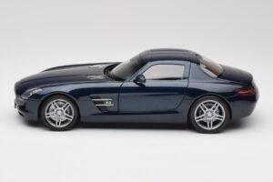 Mercedes SLS AMG C197 Blue Metallic Minichamps 1:18 180039021 Metall – Bild 4 von 8