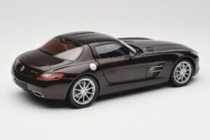 Mercedes AMG SLS C197 Brown Metallic Minichamps 1:18 100039028 Metall – Bild 3 von 8