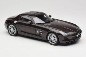 Mercedes AMG SLS C197 Brown Metallic Minichamps 1:18 100039028 Metall – Bild 6 von 8
