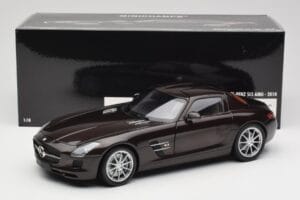 Mercedes AMG SLS C197 Brown Metallic Minichamps 1:18 100039028 Metall – Bild 8 von 8