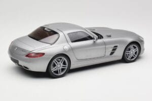 Mercedes AMG SLS C197 Grey Metallic Minichamps 1:18 100039025 Metall – Bild 3 von 8