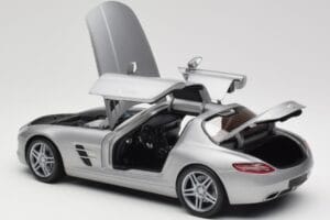 Mercedes AMG SLS C197 Grey Metallic Minichamps 1:18 100039025 Metall – Bild 5 von 8