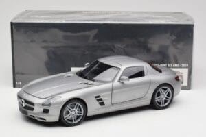 Mercedes AMG SLS C197 Grey Metallic Minichamps 1:18 100039025 Metall – Bild 8 von 8