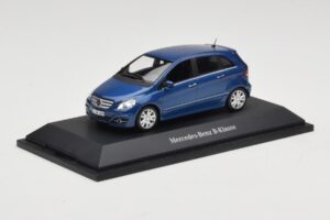 Mercedes B-Class W245 Lotus Blue Metallic Minichamps 1:43 B66962407 Metall – Bild 2 von 4