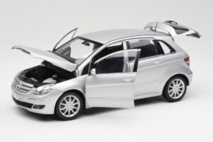 Mercedes B-Class W245 Silber Kyosho 1:18 B66962326 Metall – Bild 2 von 8