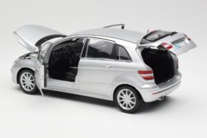 Mercedes B-Class W245 Silber Kyosho 1:18 B66962326 Metall – Bild 5 von 8