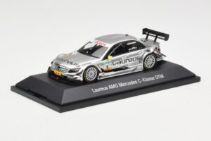 Mercedes C-Class C204 #8 R. Schumacher HWA DTM 2010 Minichamps 1:43 B66961414 Metall – Bild 2 von 4