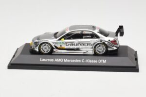 Mercedes C-Class C204 #8 R. Schumacher HWA DTM 2010 Minichamps 1:43 B66961414 Metall