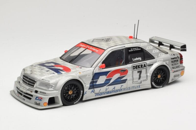 Mercedes C-Class W202 #7 K. Ludwig AMG-Mercedes Team Zakspeed DTM 1994 UT Models 1:18 180943307 Metall