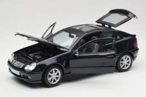 Mercedes C-Class Sports Coupe CL203 Blau Maisto 1:18 B66962124 Metall – Bild 2 von 8