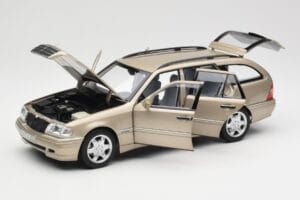 Mercedes C-Class T-Model W202 Smoke Silver Norev 1:18 183388 Metall – Bild 2 von 8
