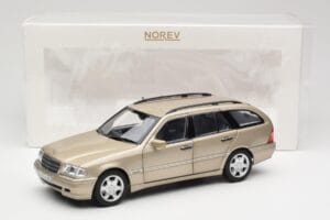Mercedes C-Class T-Model W202 Smoke Silver Norev 1:18 183388 Metall – Bild 8 von 8
